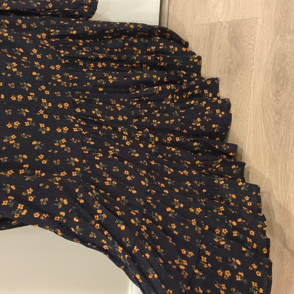 Zara Mini Dress (M) - Picture 4 of 6